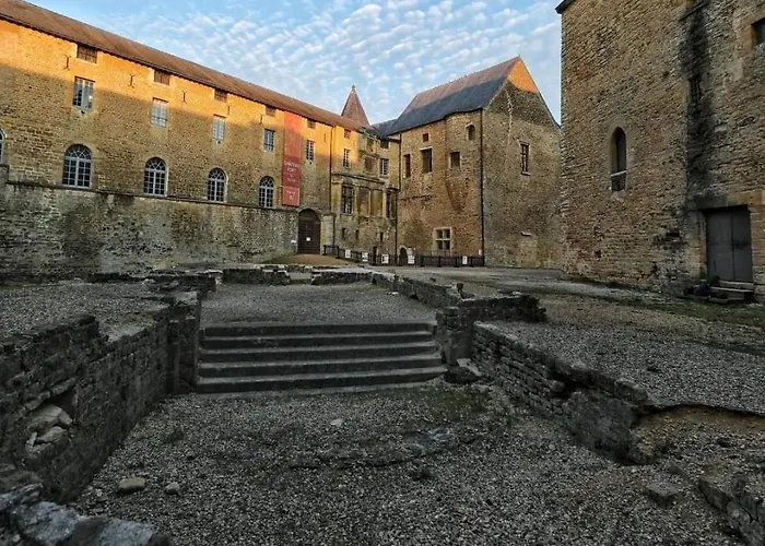 Château Des Princes  Calme Et Sérénité Au Cœur De