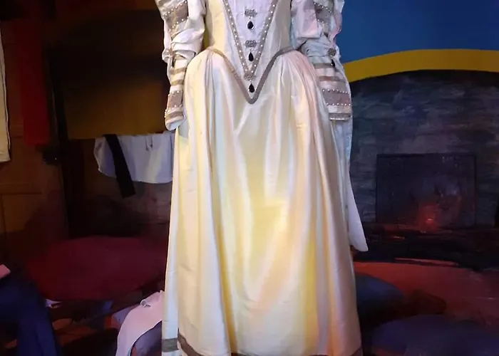 Château Des Princes  Calme Et Sérénité Au Cœur De Sedan