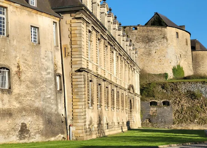Château Des Princes  Calme Et Sérénité Au Cœur De Appartement Sedan